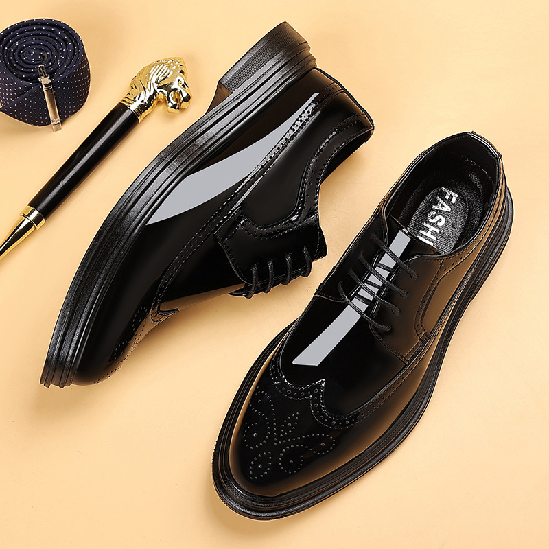Men Shoes Formal - รองเท้าหนังแก้วผู้ชายแบบ Brogue ผูกเชือก ทรง Oxford พื้นหนา