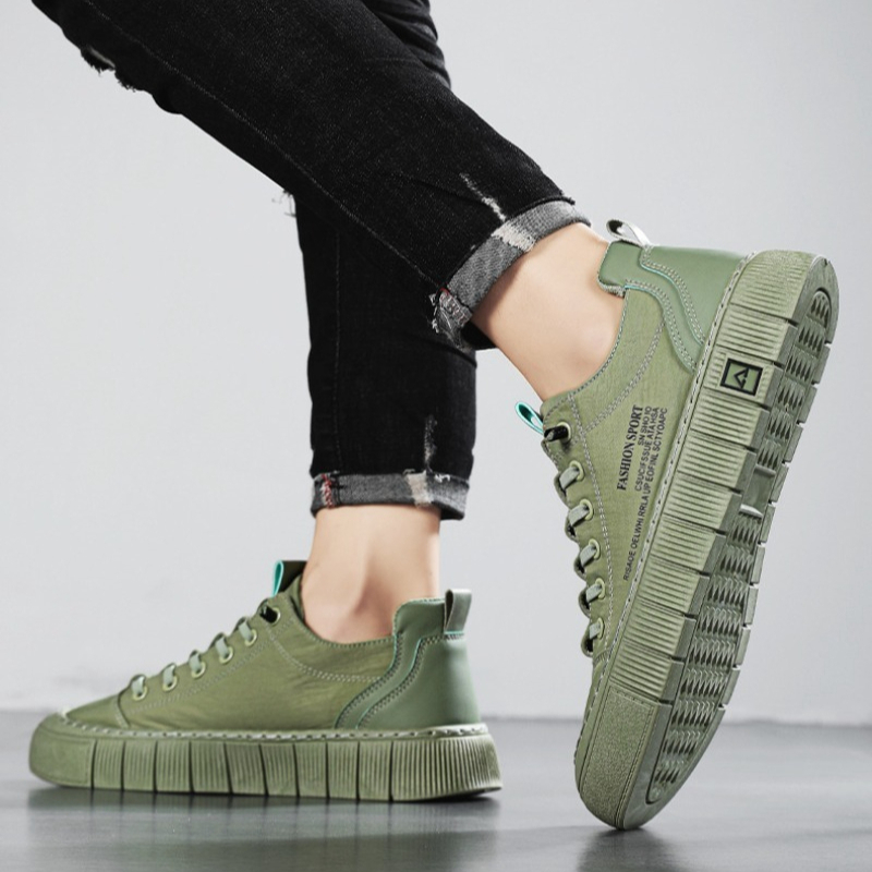 Men Shoes 2026 - รองเท้าผ้าใบผู้ชายพื้นหนา ทรงเตี้ย ระบายอากาศได้ดี มีเชือกผูก สวมใส่สบาย แฟชั่นลำลอง