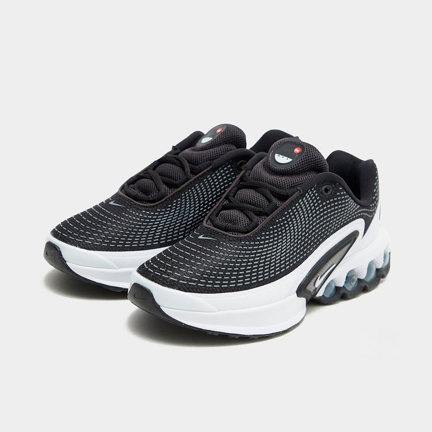 Men Shoes Myntra - รองเท้าผ้าใบลำลองระบายอากาศได้ดีสำหรับผู้ชาย Nike AIR MAX DN รุ่น