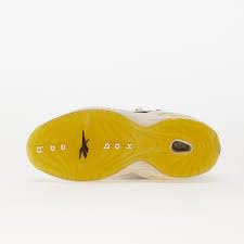 รองเท้าผู้ชายรุ่น Question Pum - Men Shoes Reebok บทวิจารณ์และราคา