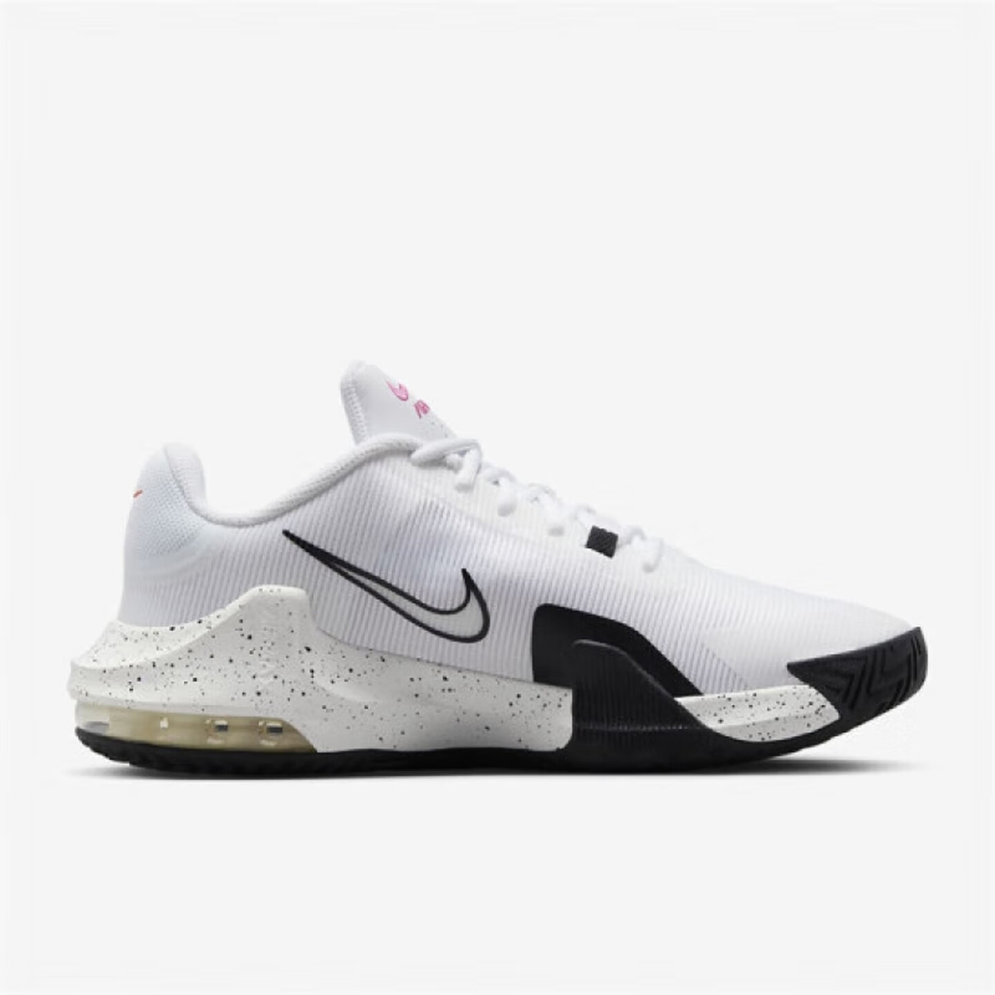 รองเท้าบาสเก็ตบอลไนกี้ แอร์แม็ - Men Shoes Myntra บทวิจารณ์และราคา