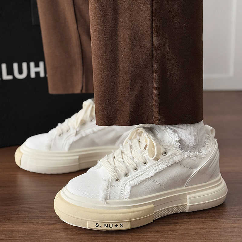 รองเท้าสเก็ตบอร์ดผู้ชายแบบหนา  - Men'S Shoes Expensive Brands บทวิจารณ์และราคา