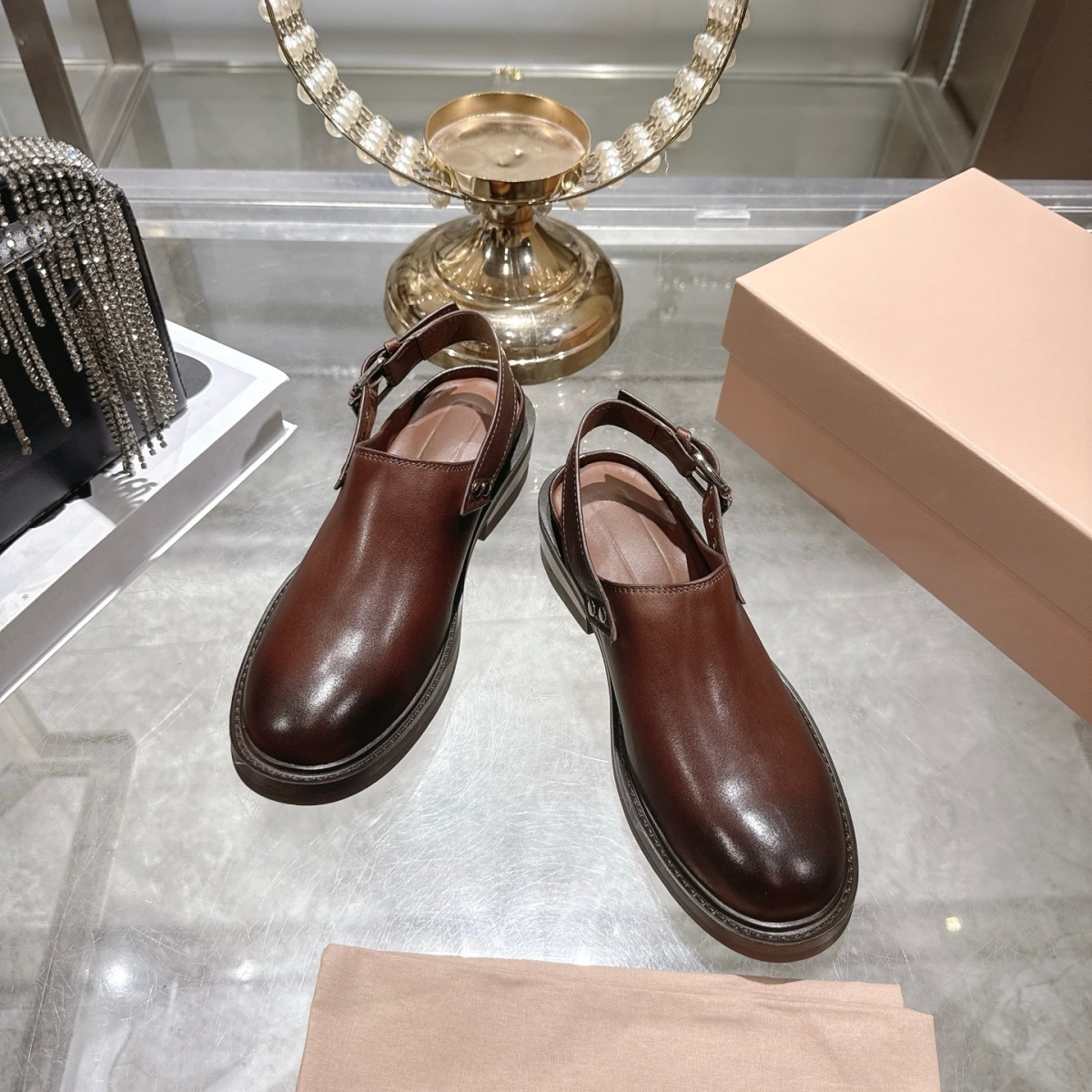 รองเท้าผู้หญิงสำหรับเดินทาง รุ - Men Shoes 2026 บทวิจารณ์และราคา