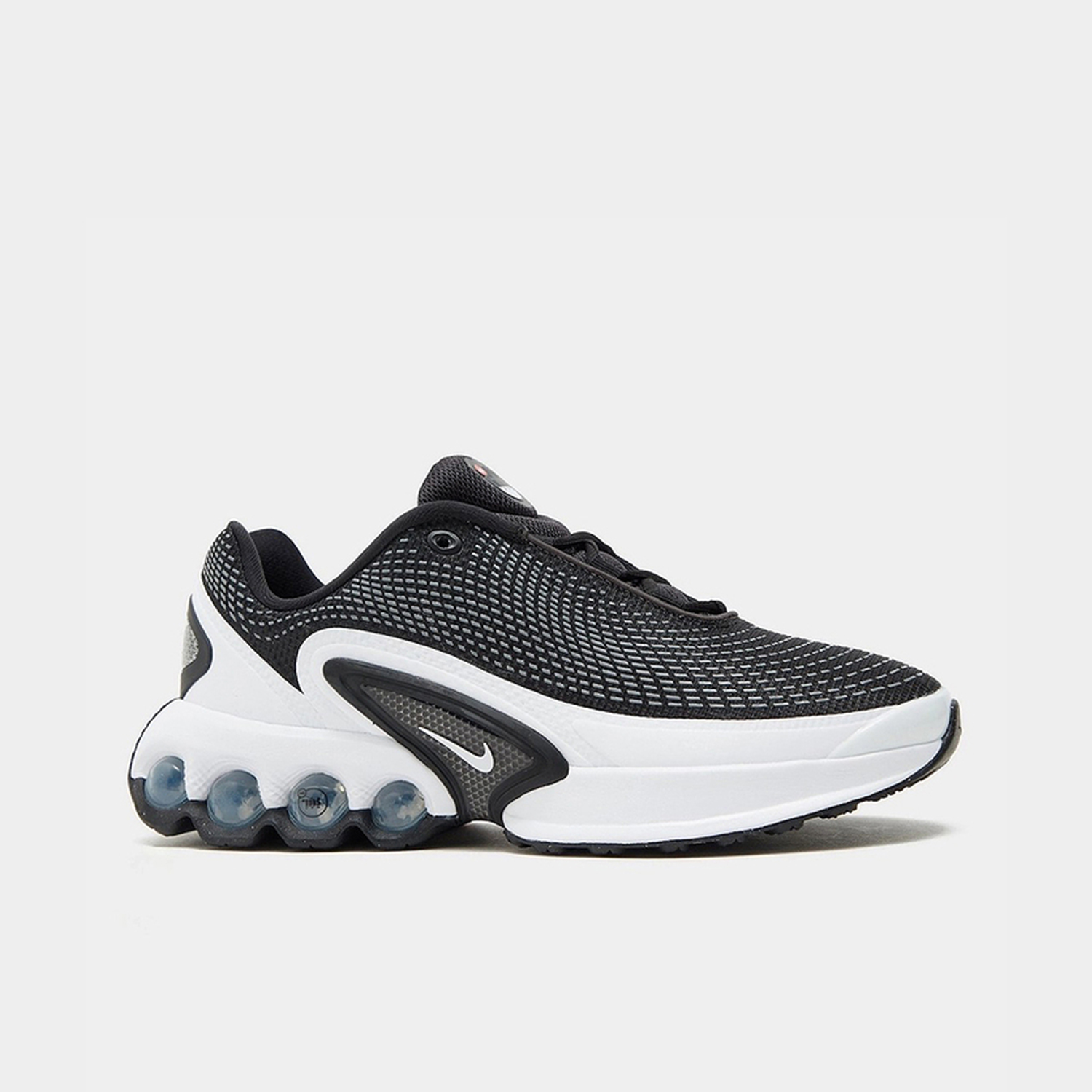 รองเท้าผ้าใบลำลองระบายอากาศได้ - Men Shoes Myntra บทวิจารณ์และราคา